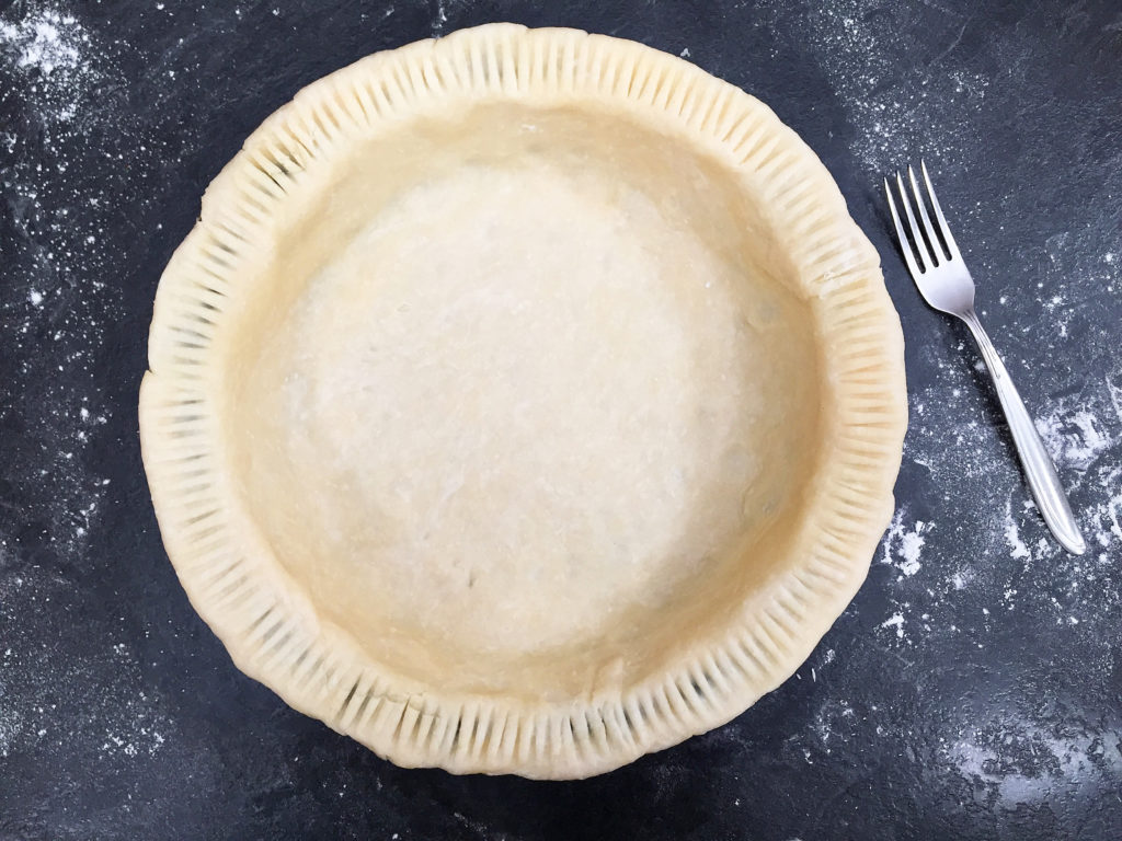 pie crust with patterned edge