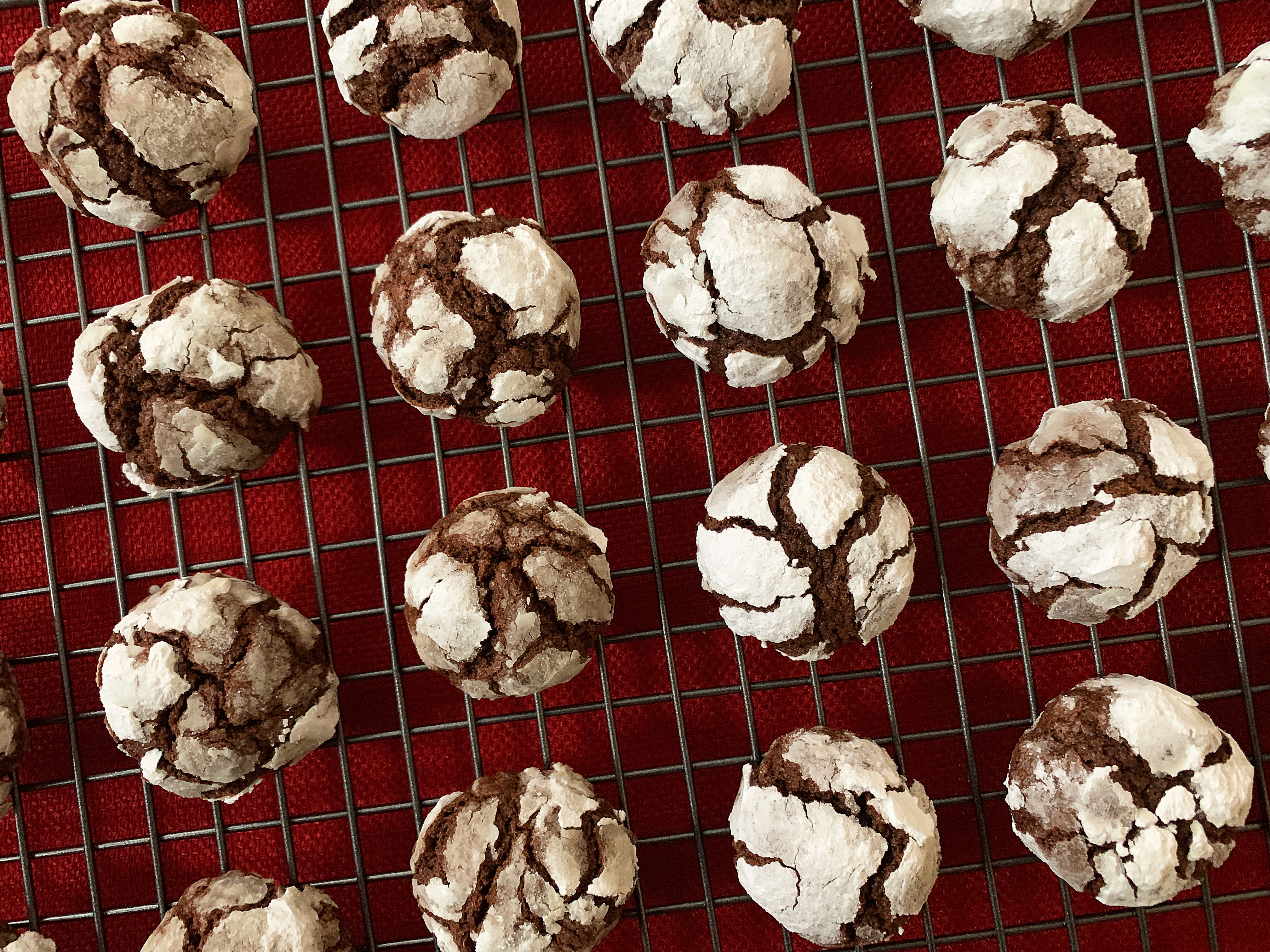 cookies cooling on a cooling rack