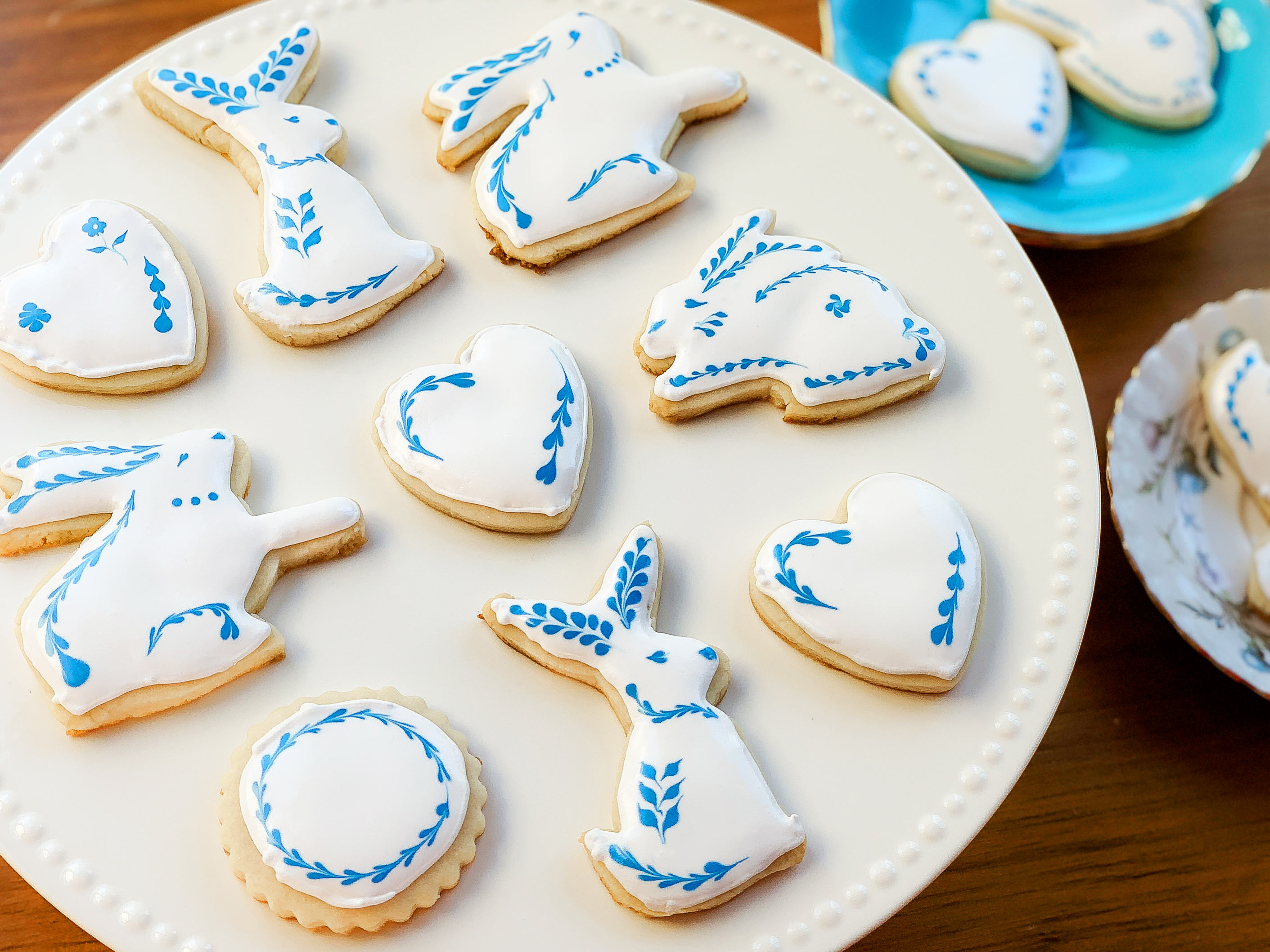 plate of decorated bunny sugar cookies