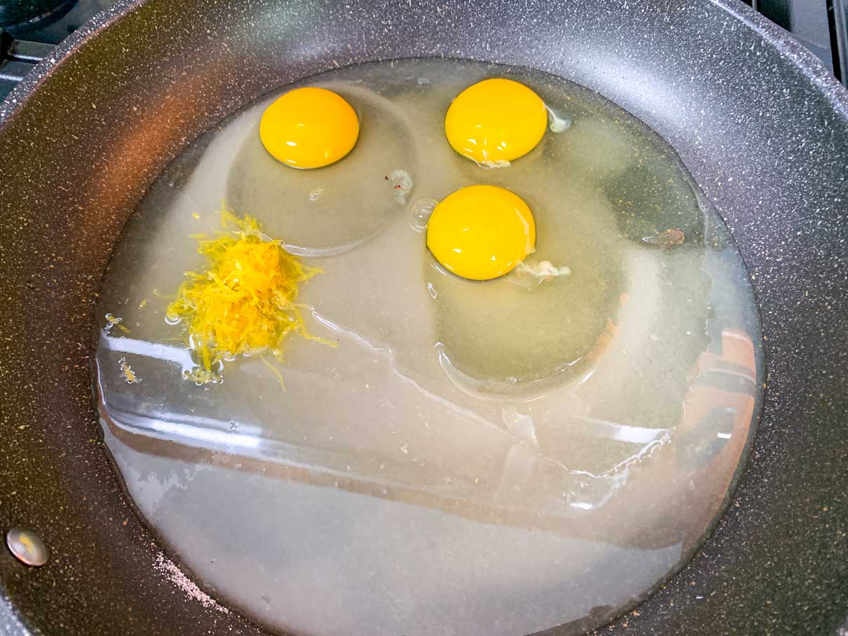 eggs, sugar, lemon juice and zest in a frying pan